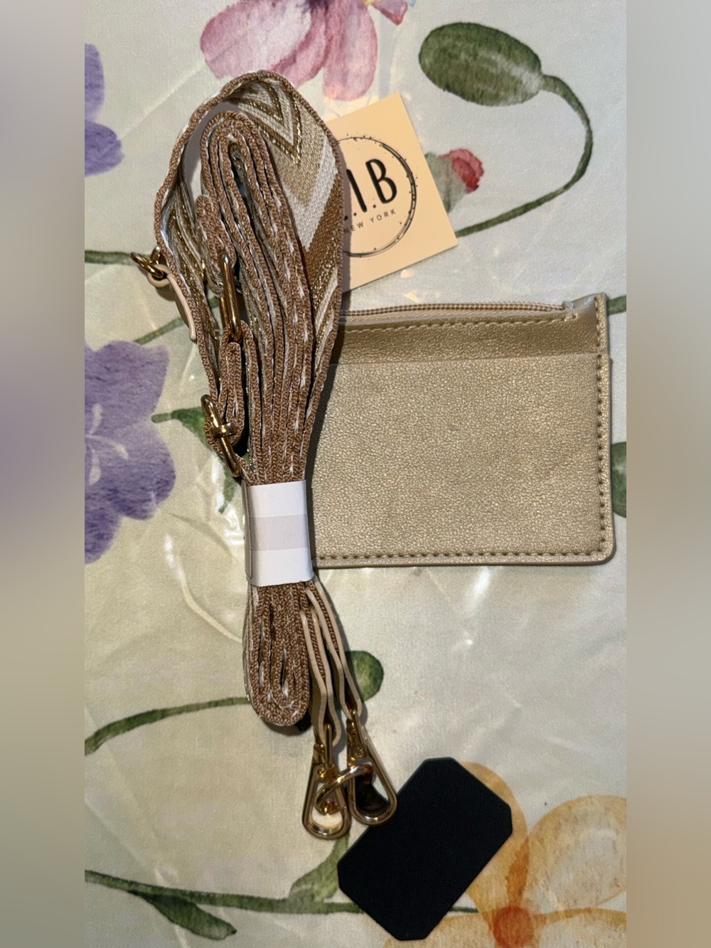 L.I.B NEW YORK Metallic Cream Cardholder with Chevron Strap - Picture 2 of 3